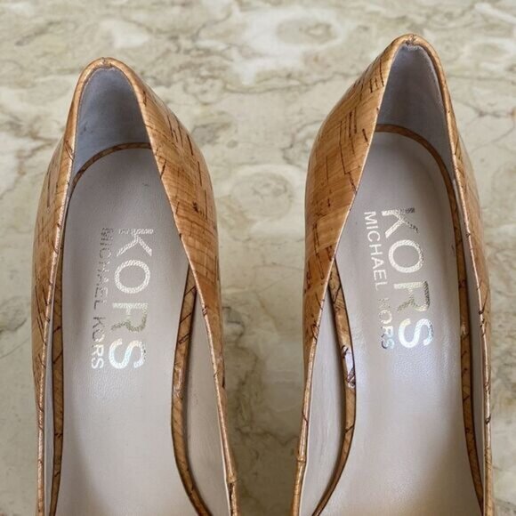 Michael Kors Patent Leather Cork Finish Platform Stilettos 5” Heel 1” Platform - Picture 11 of 15